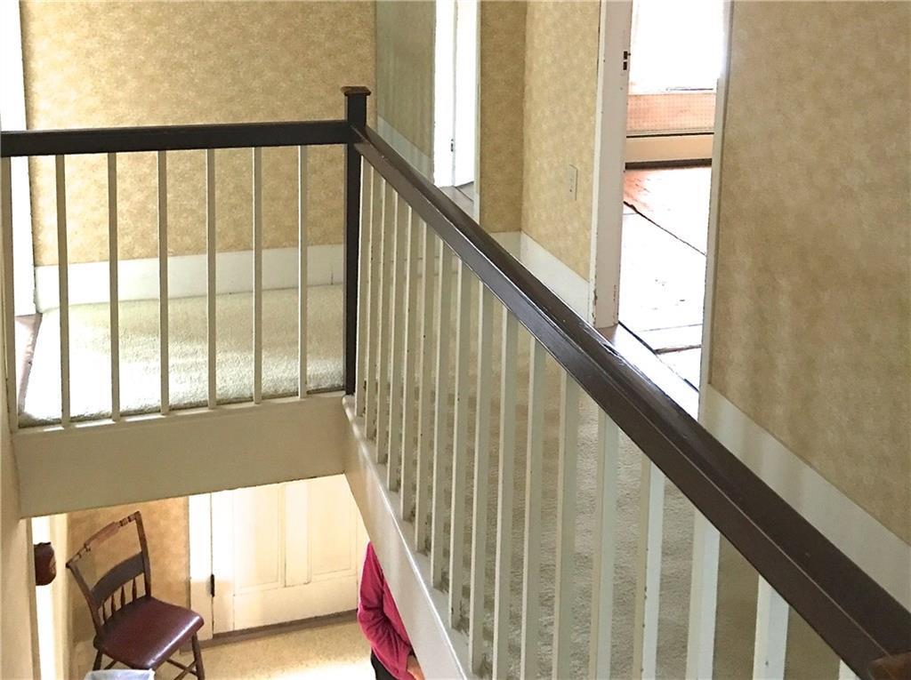 112 Cross Point Road Edgecomb, ME 04556 - Photo 8 of 26 Wide center hall up and down.