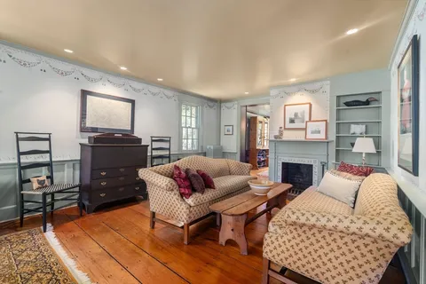 $1,599,000 | 215 Washington Street, Sherborn, MA 01770