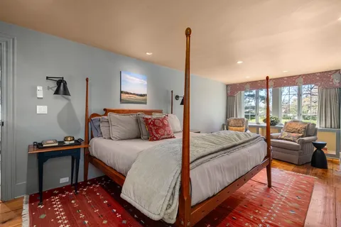 $1,599,000 | 215 Washington Street, Sherborn, MA 01770