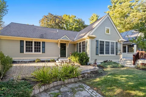 $1,599,000 | 215 Washington Street, Sherborn, MA 01770