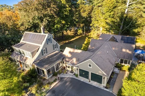 $1,599,000 | 215 Washington Street, Sherborn, MA 01770