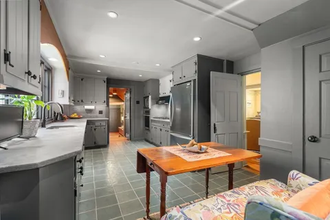 $1,599,000 | 215 Washington Street, Sherborn, MA 01770