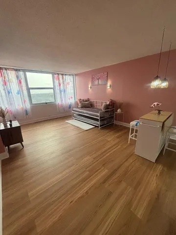 $110,000 | 7234 West North Avenue, Unit 1005, Elmwood Park, IL 60707