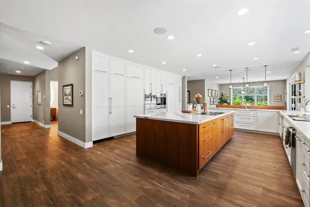 $1,699,500 | 11571 Splitrock Court, Gold River, CA 95670