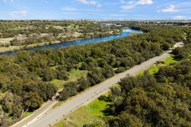 $1,699,500 | 11571 Splitrock Court, Gold River, CA 95670