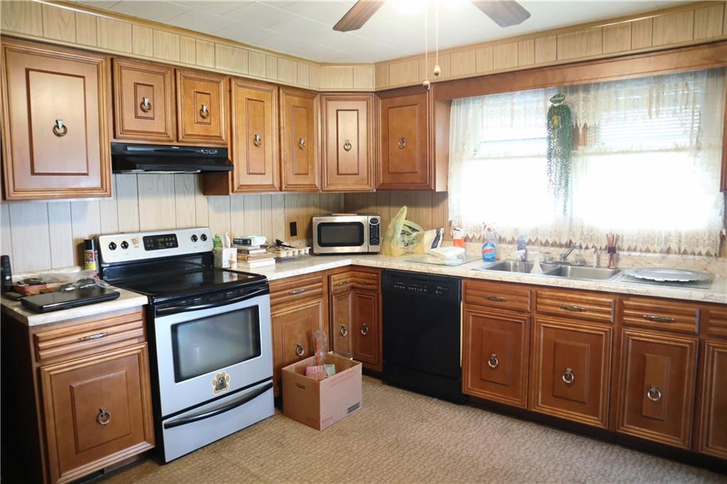 3346 3rd Street Grindstone, PA 15442 - Photo 10 of 28