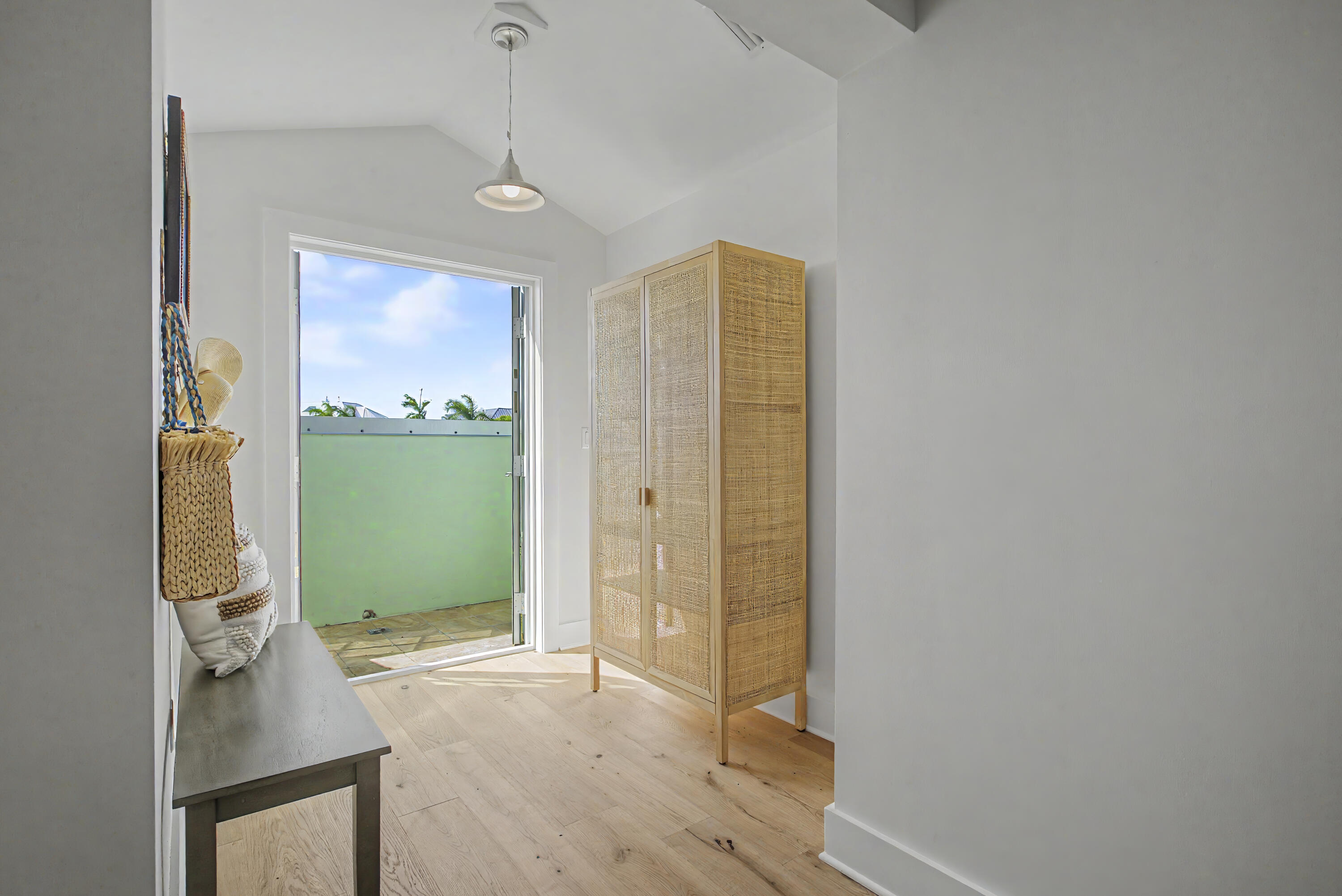 119 Simonton Street Key West, FL 33040 - Photo 28 of 48 Fourth Floor Hallway
