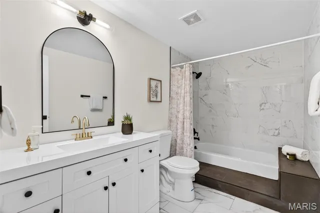 $299,900 | 12974 Partridge Run Drive, Florissant, MO 63033