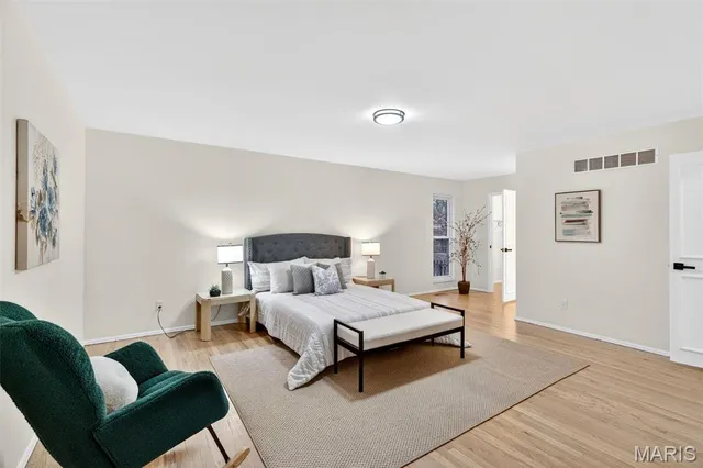 $299,900 | 12974 Partridge Run Drive, Florissant, MO 63033