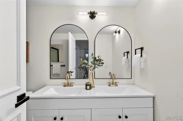 $299,900 | 12974 Partridge Run Drive, Florissant, MO 63033