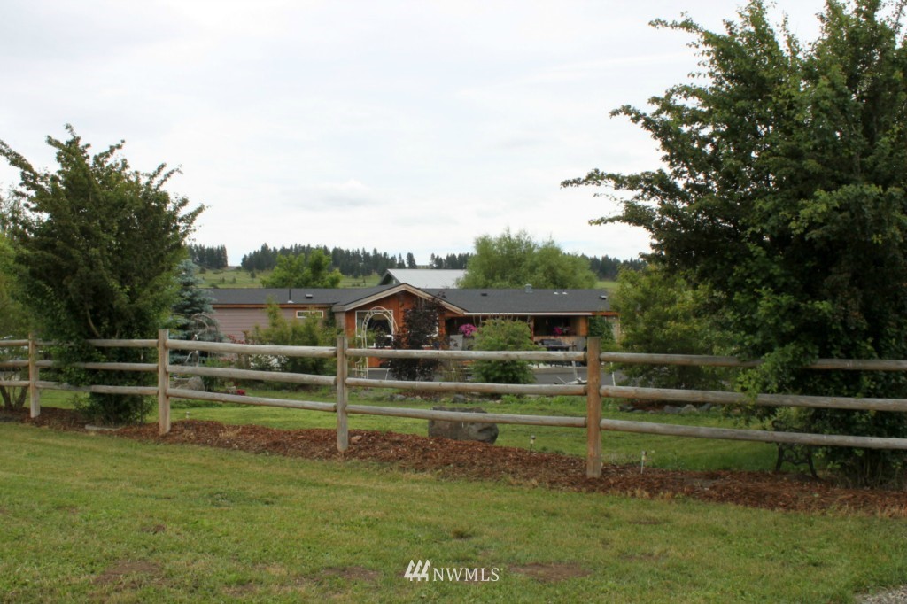 860 Ballard Road West Cle Elum, WA 98922 - Photo 1 of 23 Gallery Image 1