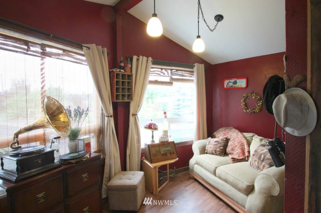 860 Ballard Road West Cle Elum, WA 98922 - Photo 14 of 23 Gallery Image 14