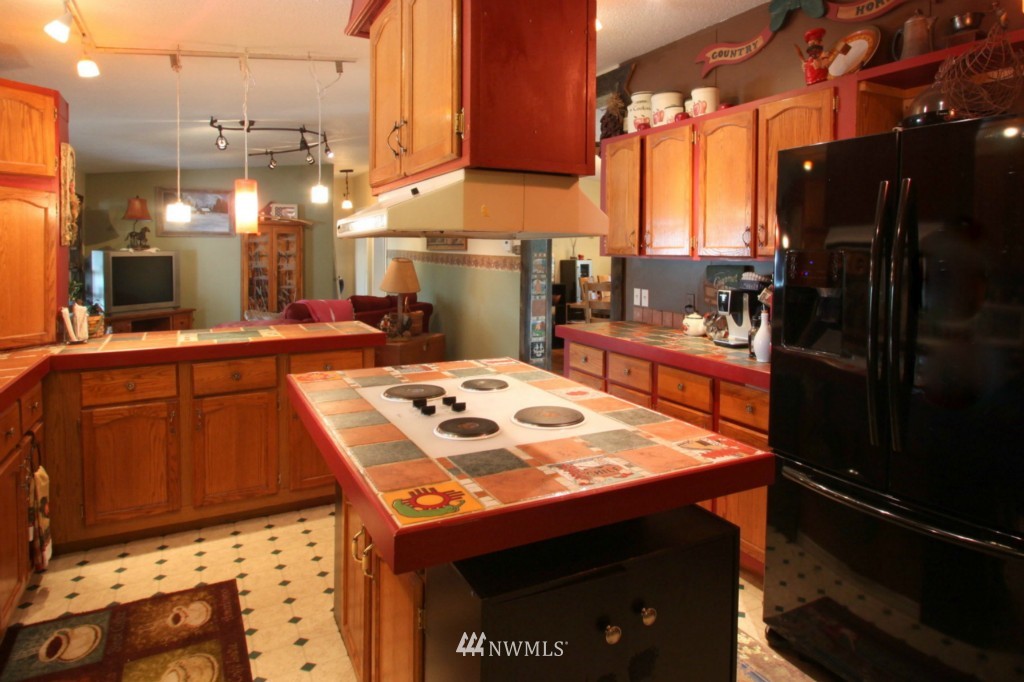 860 Ballard Road West Cle Elum, WA 98922 - Photo 3 of 23 Gallery Image 3