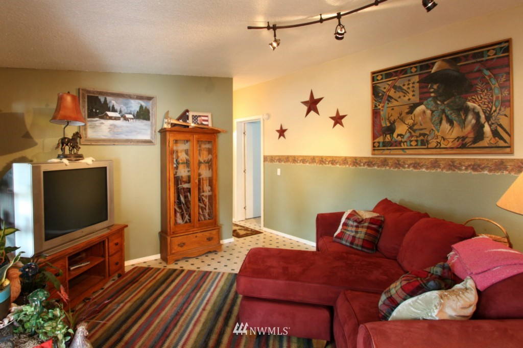 860 Ballard Road West Cle Elum, WA 98922 - Photo 5 of 23 Gallery Image 5