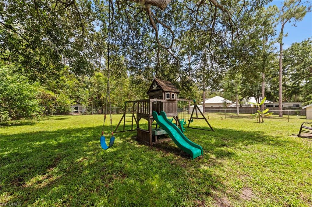 2720 68th Street Southwest Naples, FL 34105 - Photo 39 of 43