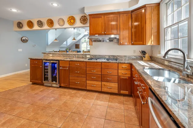 $1,699,000 | 4 Spencer Road, Hanover, NH 03755