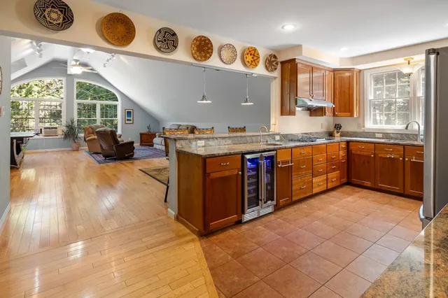 $1,699,000 | 4 Spencer Road, Hanover, NH 03755