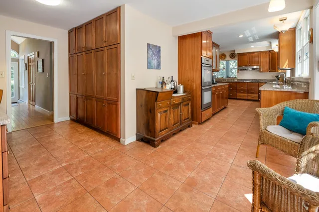 $1,699,000 | 4 Spencer Road, Hanover, NH 03755