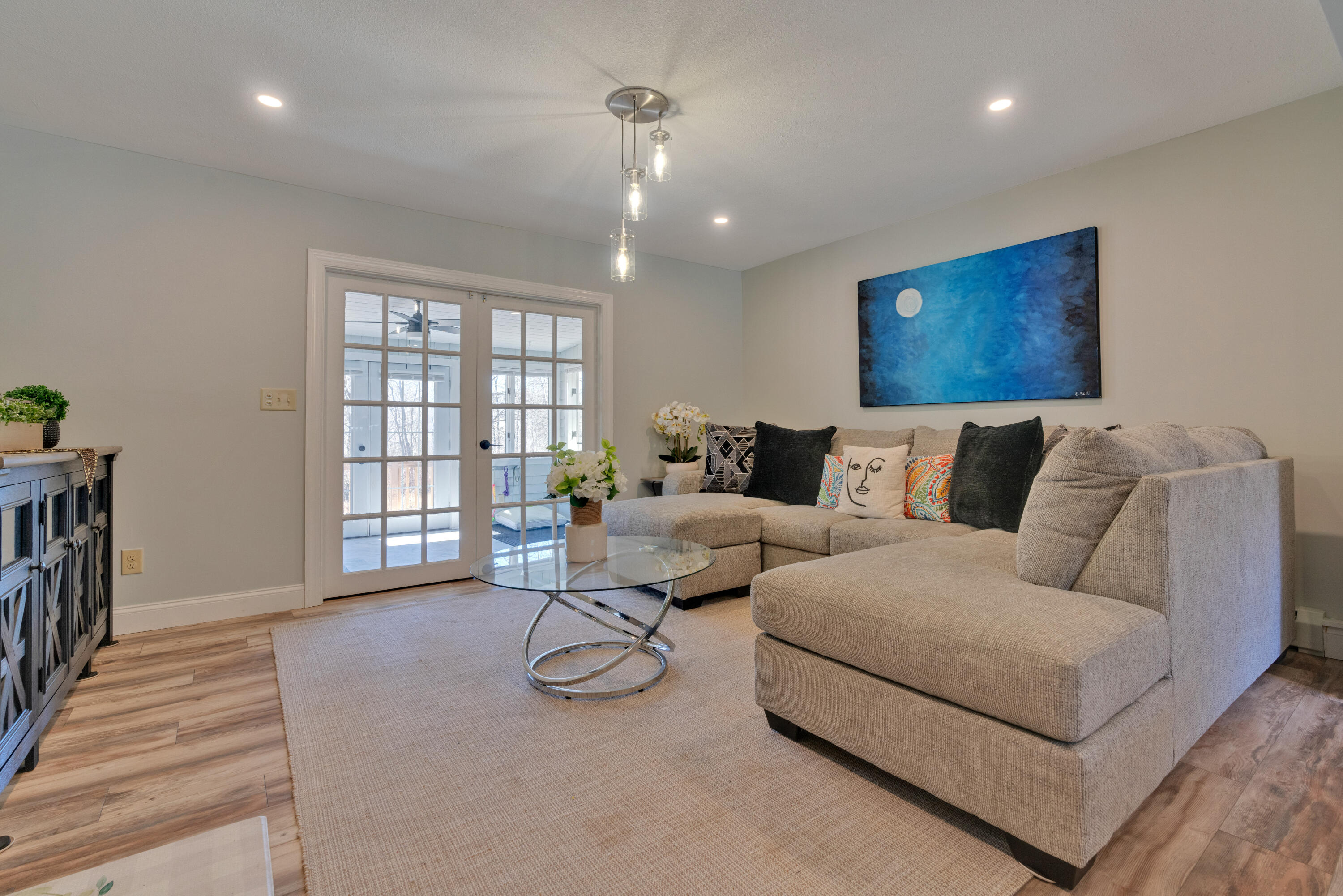 439 Pool Street Biddeford, ME 04005 - Photo 18 of 31 Living Room