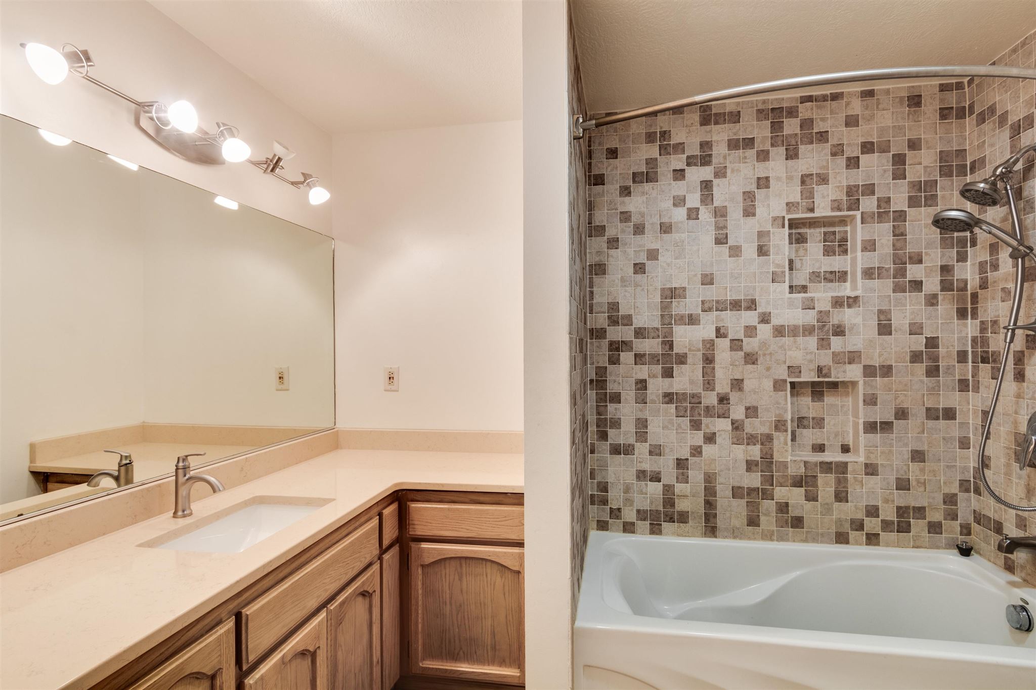 8025 North Maple Street Spokane, WA 99208 - Photo 25 of 46 Gallery Image 25
