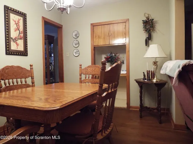 $299,900 | 231 Poplar Street, Dickson City, PA 18519