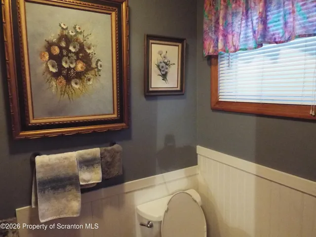 $299,900 | 231 Poplar Street, Dickson City, PA 18519