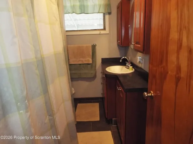 $299,900 | 231 Poplar Street, Dickson City, PA 18519