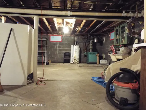 $279,900 | 231 Poplar Street, Dickson City, PA 18519