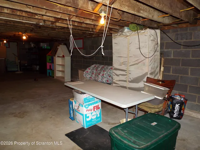 $299,900 | 231 Poplar Street, Dickson City, PA 18519