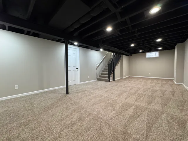 $447,900 | 1608 Tulip Lane, Munster, IN 46321