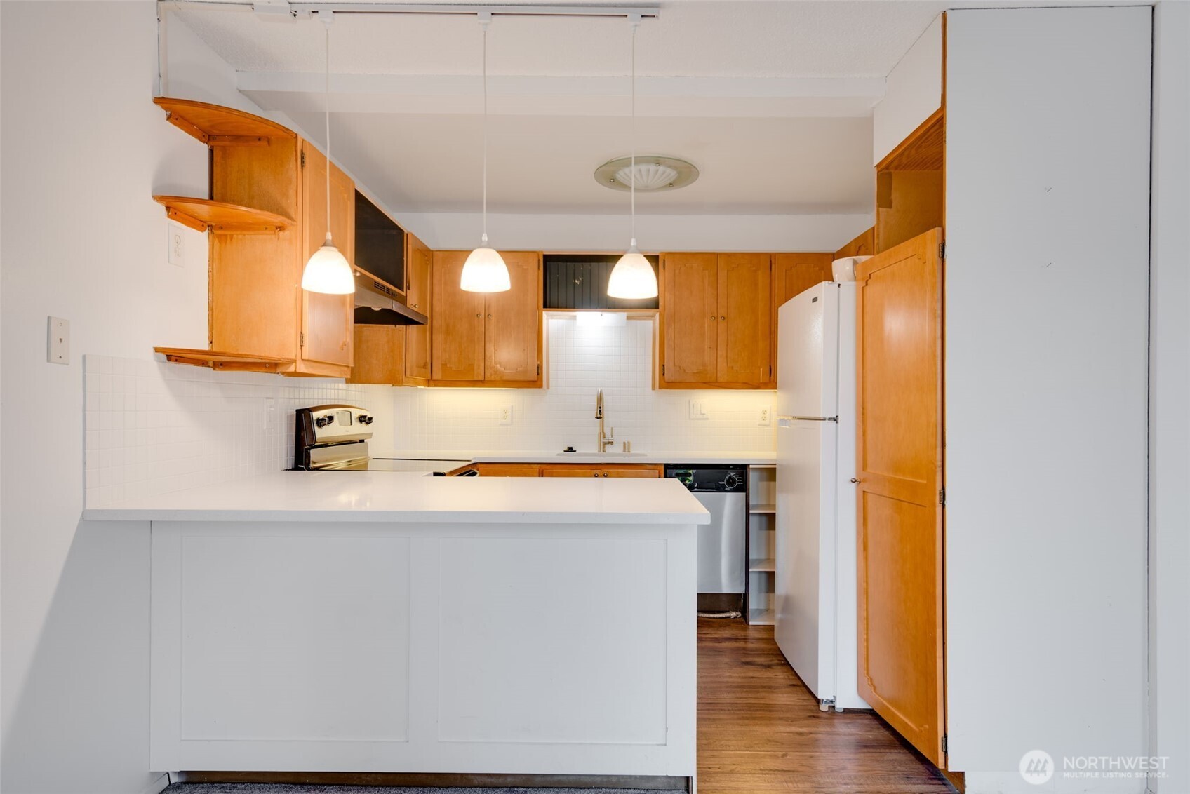 1425 South Puget Drive, Unit B3 Renton, WA 98055 - Photo 9 of 24