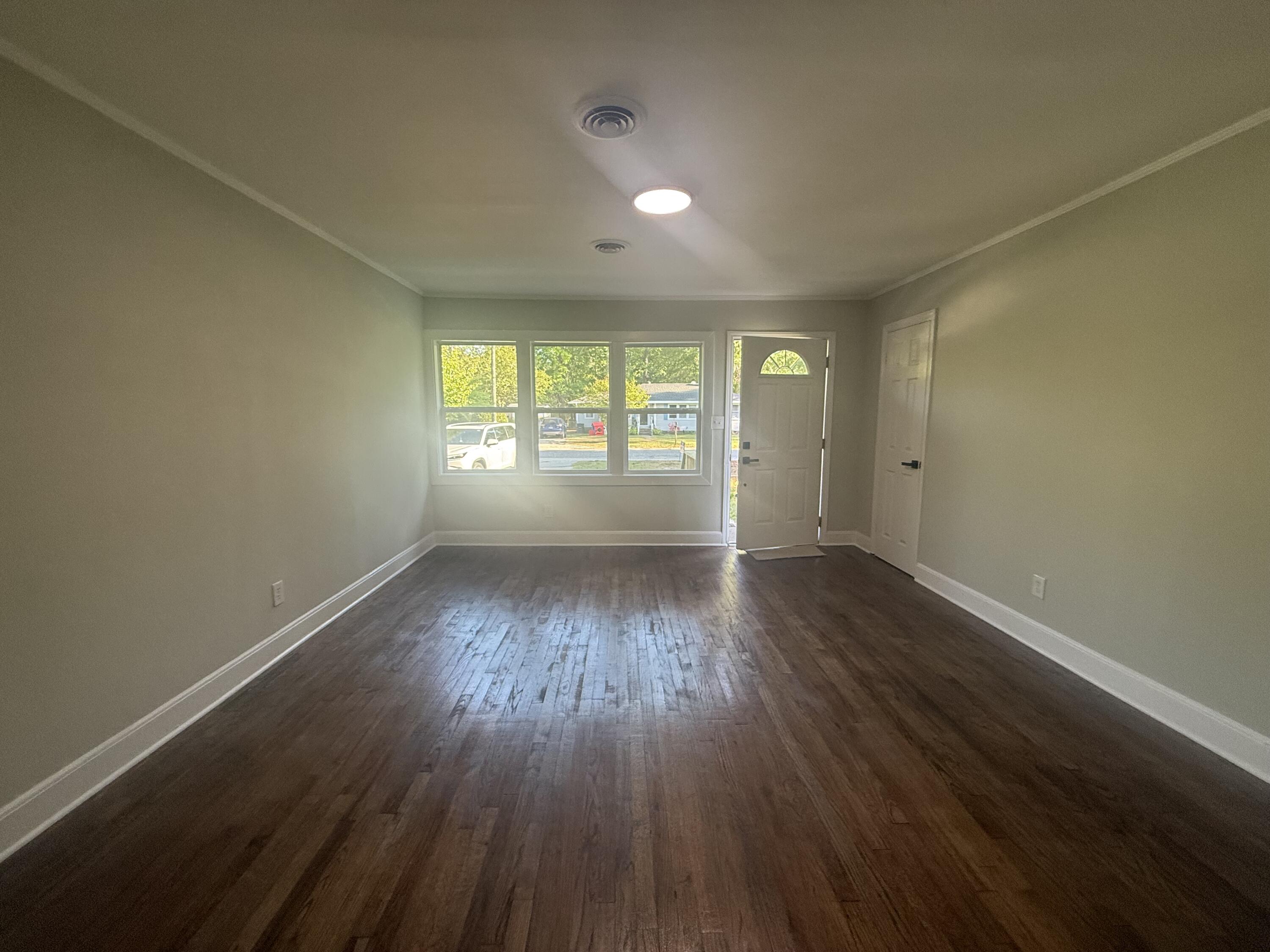 311 Lee Street Sumter, SC 29150 - Photo 4 of 35