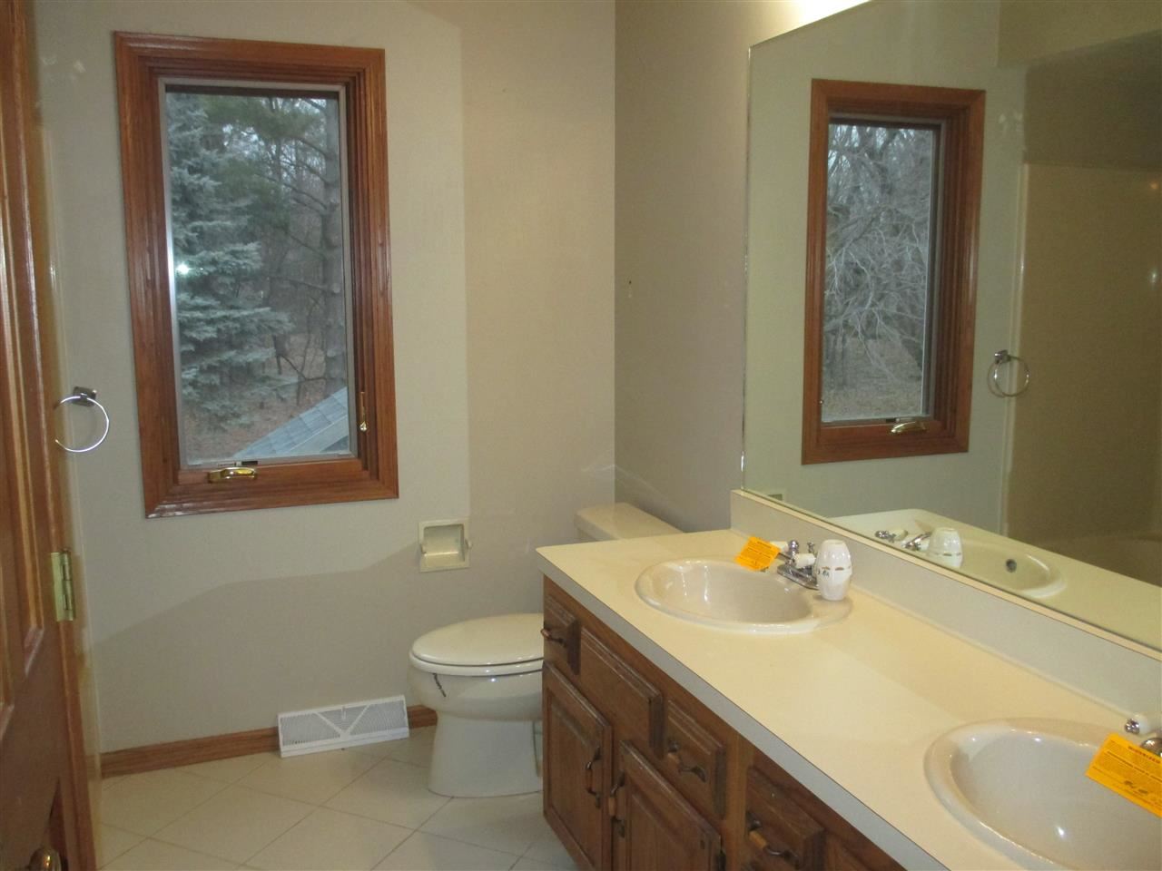 1589 Shiloh Road Rockford, IL 61107 - Photo 20 of 23 Gallery Image 20