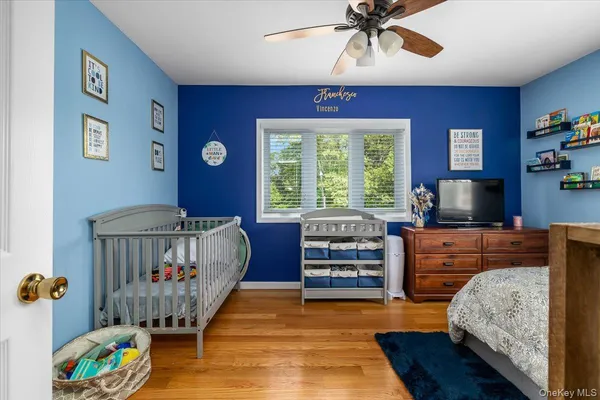 $1,299,000 | 154 MacArthur Boulevard, Hauppauge, NY 11788