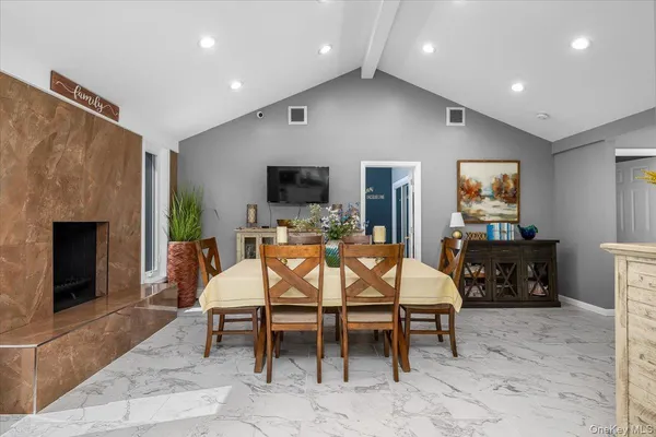 $1,299,000 | 154 MacArthur Boulevard, Hauppauge, NY 11788