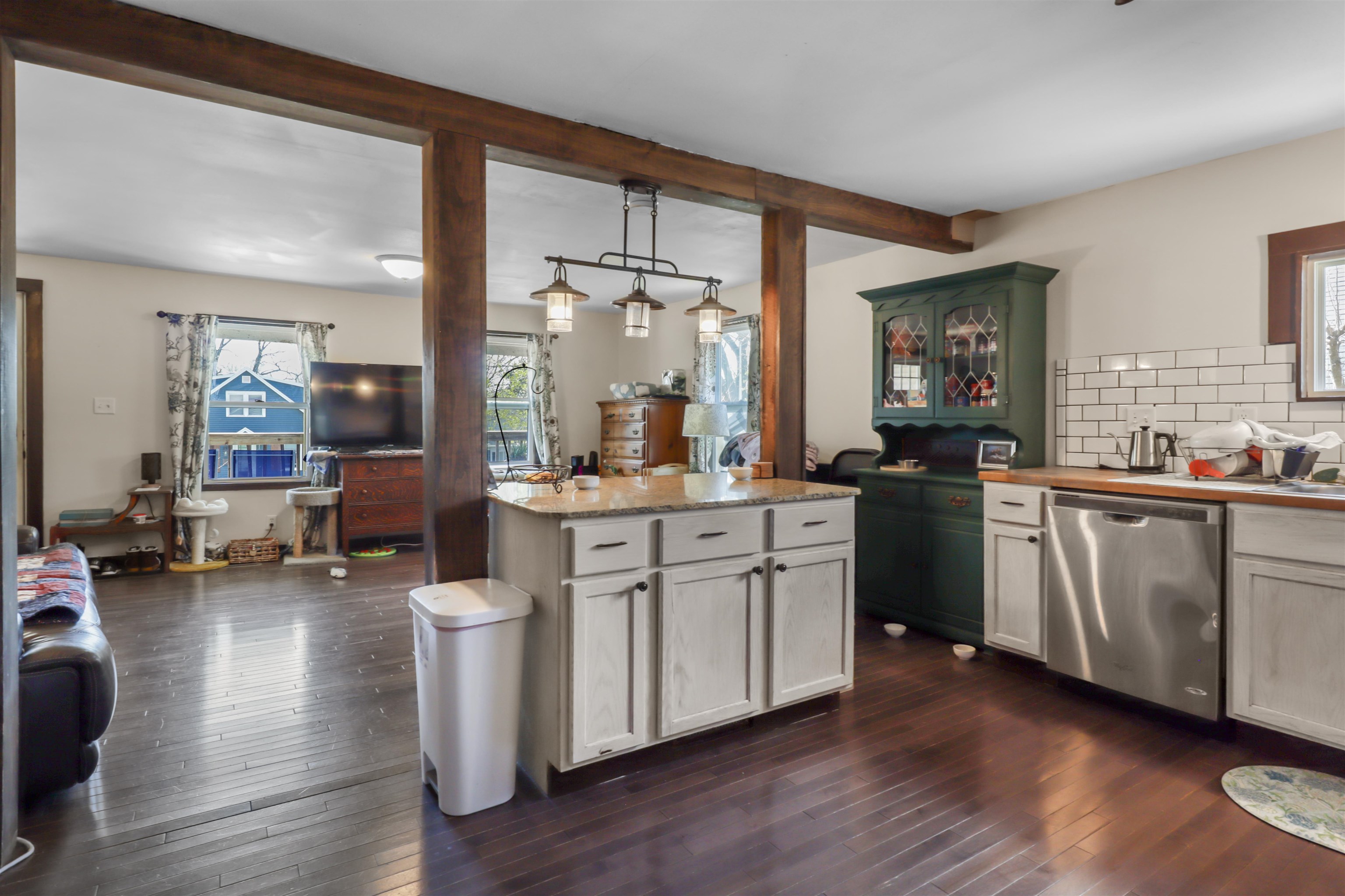 312 8th Avenue Baraboo, WI 53913 - Photo 5 of 32