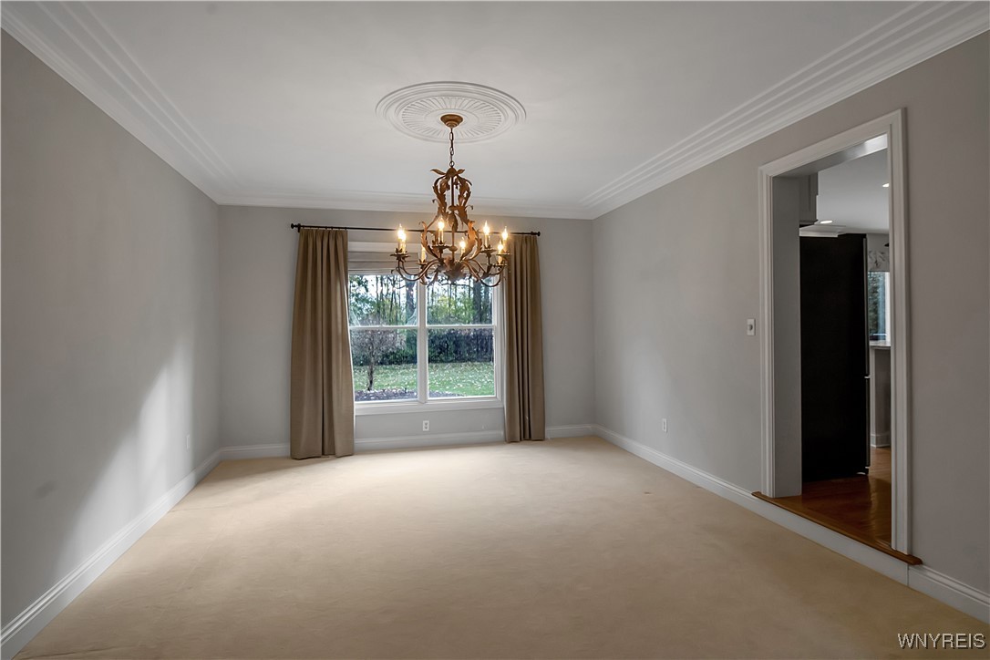5215 Fox Trace Buffalo, NY 14221 - Photo 12 of 47 dining room w/kitchen entry