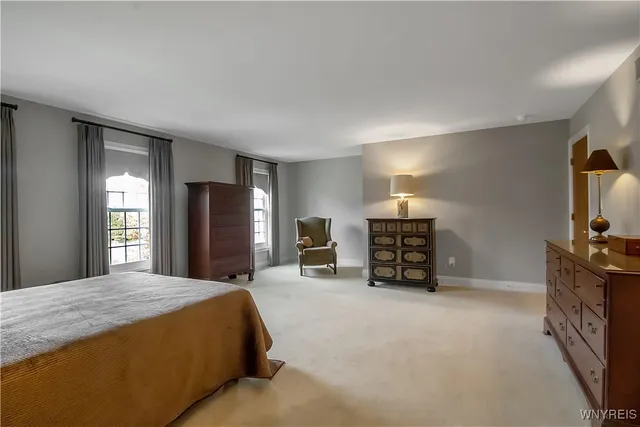 $675,000 | 5215 Fox Trace, Clarence, NY 14221