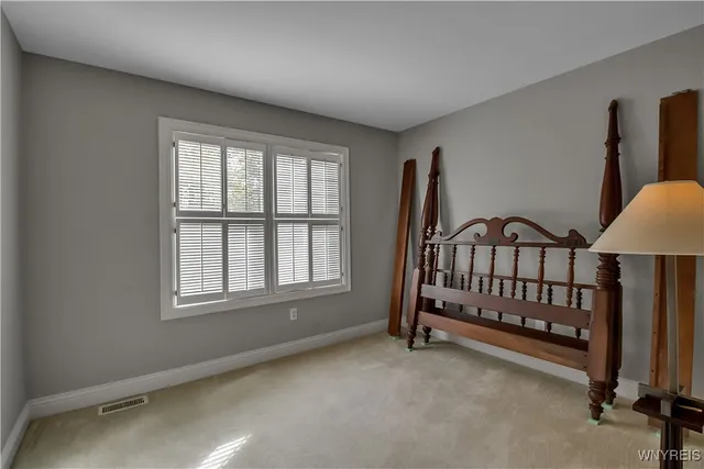 $675,000 | 5215 Fox Trace, Clarence, NY 14221