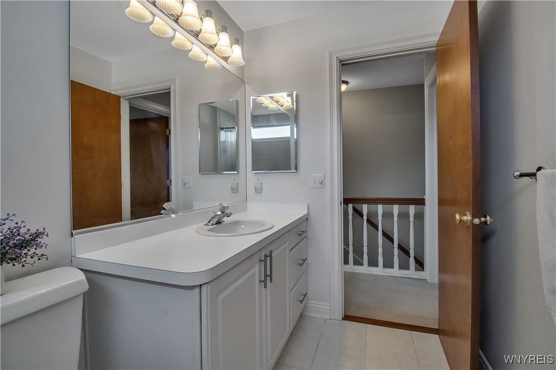 5215 Fox Trace Buffalo, NY 14221 - Photo 39 of 47 2nd floor bath