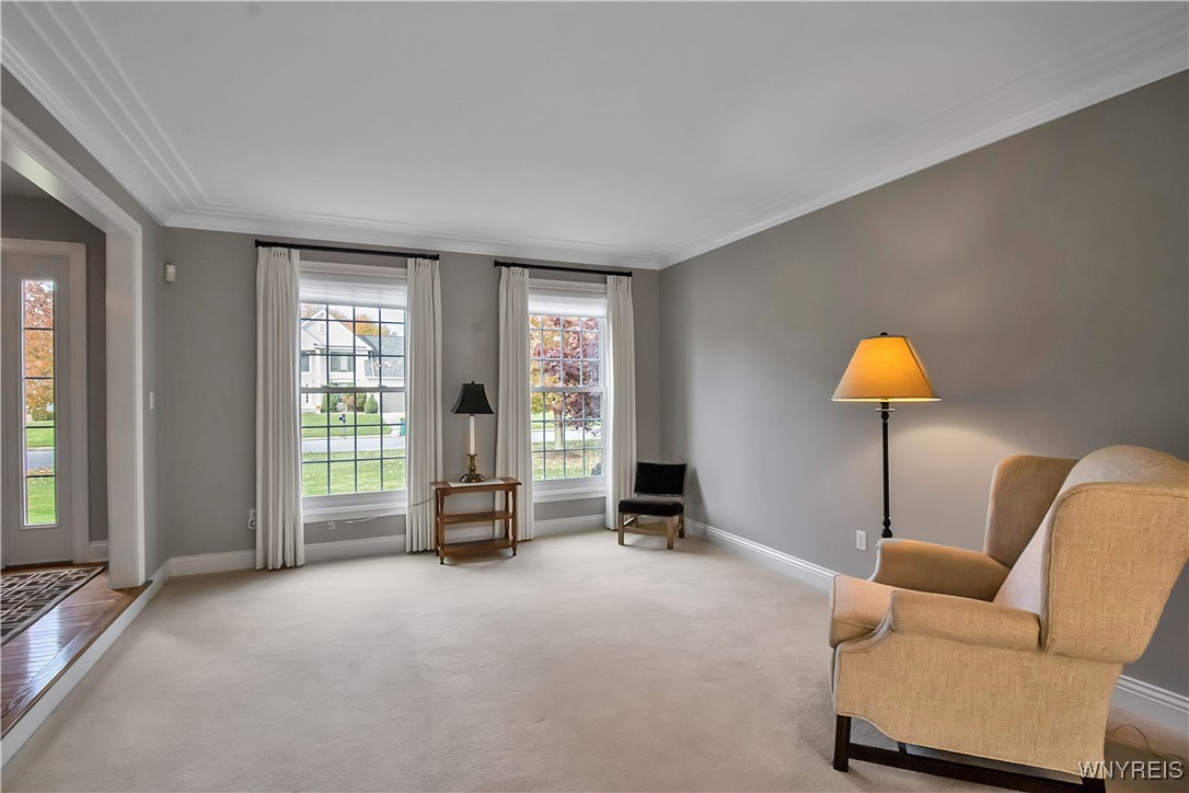 5215 Fox Trace Buffalo, NY 14221 - Photo 10 of 47 living room