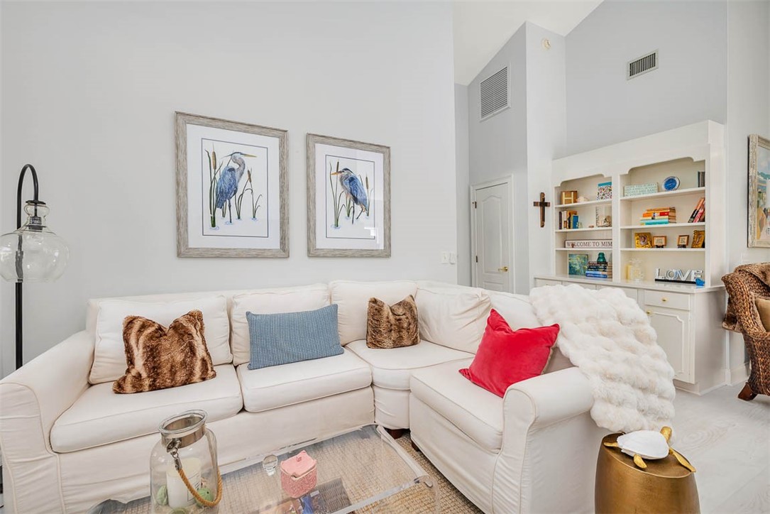 103 Turtle Point Court St. Simons Island, GA 31522 - Photo 13 of 74