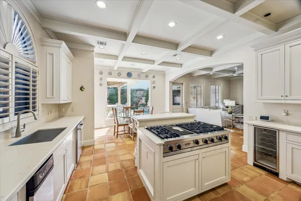 $1,800,000 | 52 Briar Hollow Lane, Unit E, Houston, TX 77027