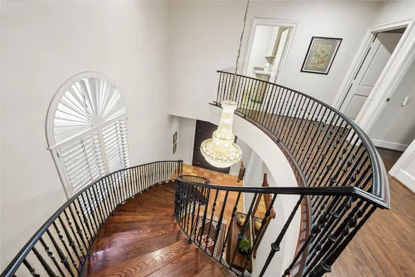 $1,800,000 | 52 Briar Hollow Lane, Unit E, Houston, TX 77027