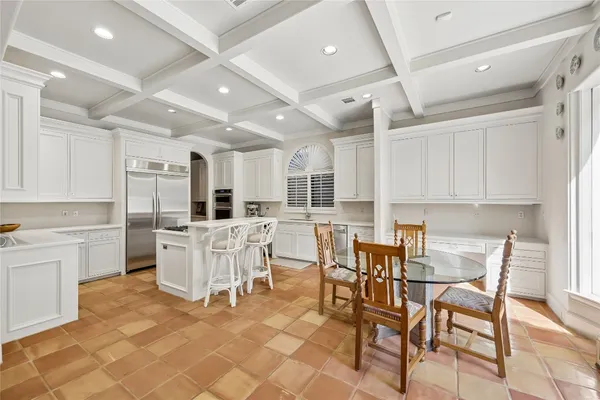 $1,800,000 | 52 Briar Hollow Lane, Unit E, Houston, TX 77027