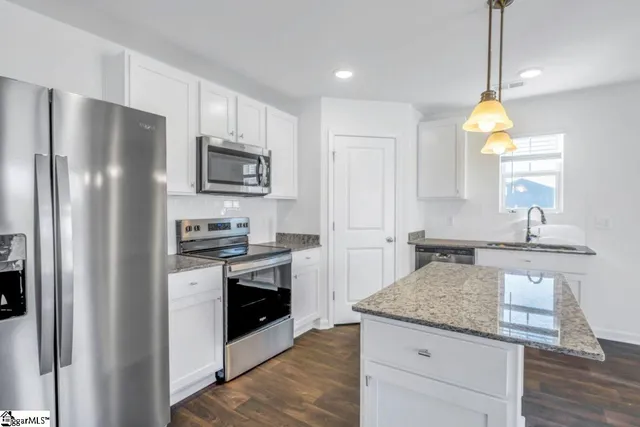 $1,900 | 6042 Willutuck Drive, Boiling Springs, SC 29316