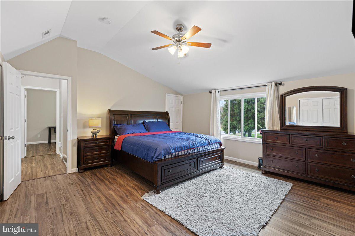 2 Plumtree Road Levittown, PA 19056 - Photo 23 of 29 Gallery Image 23