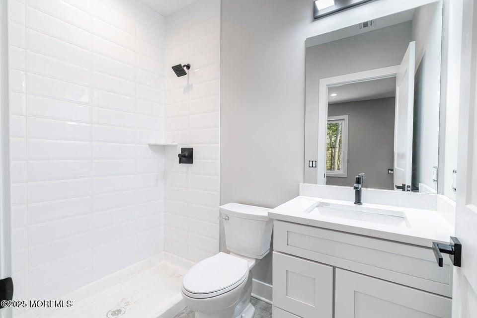 2 Haystack Court Howell, NJ 07731 - Photo 23 of 78 20250614195040565212000000-o