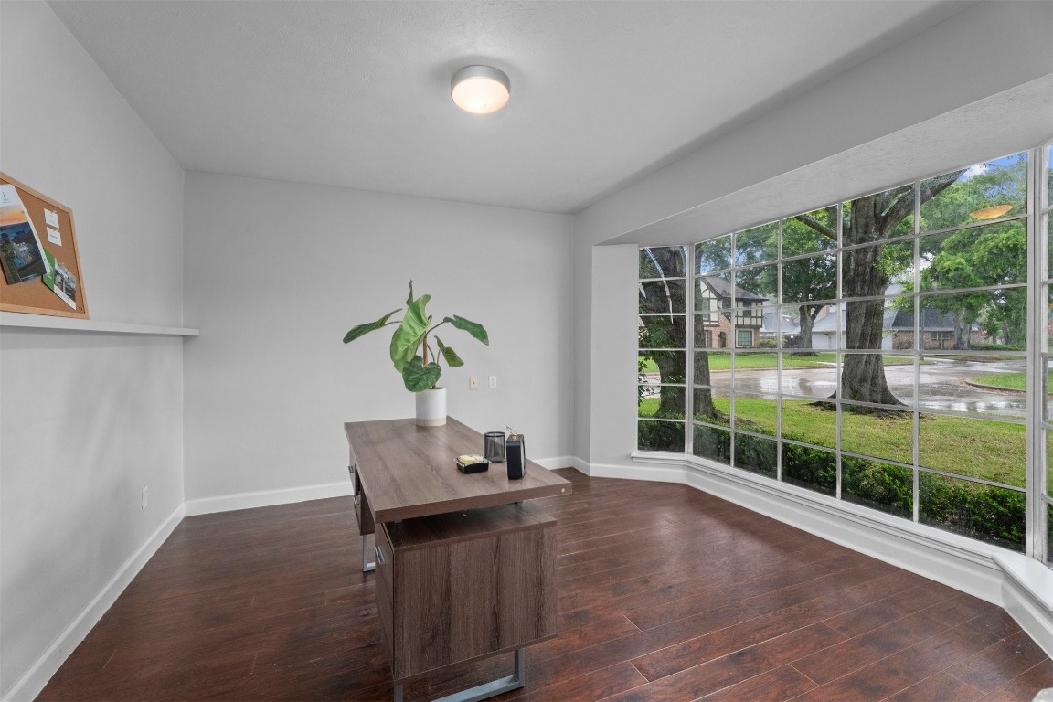 602 Aldersgate Court Katy, TX 77450 - Photo 7 of 24 a living room with furniture and a window