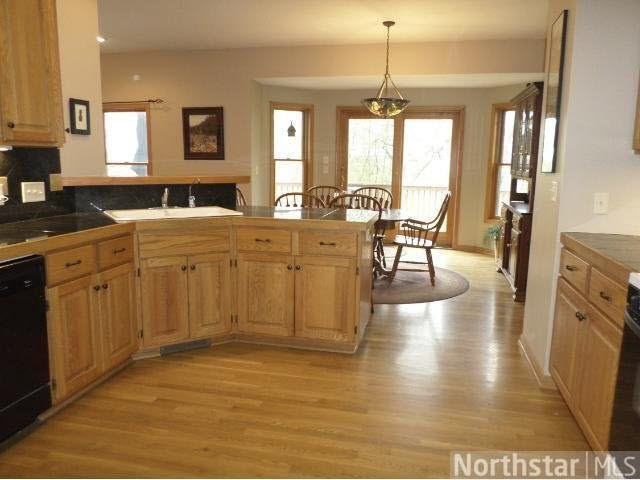 636 Hillary Farm Road Hudson, WI 54016 - Photo 4 of 16 Gallery Image 4